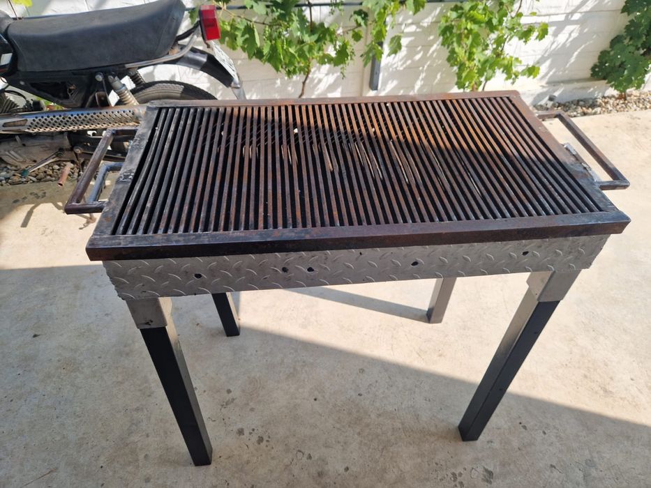 Gratar 900x500 cm