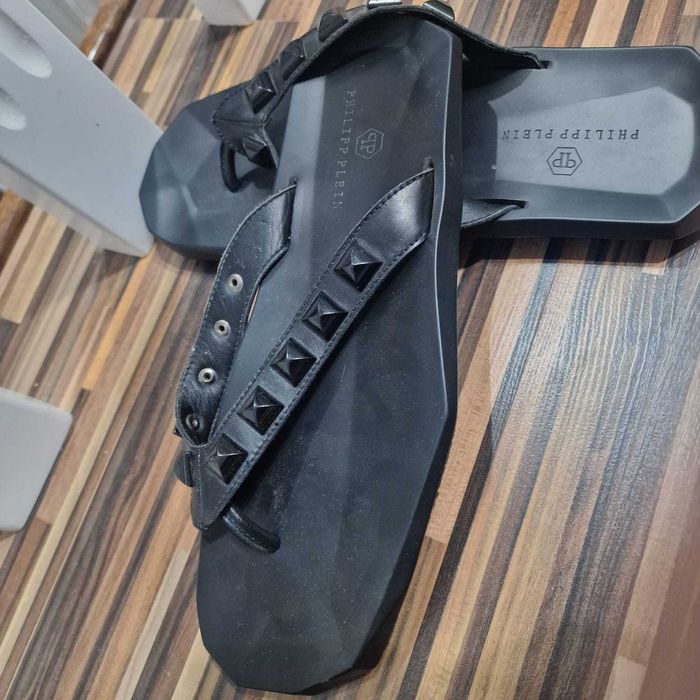 Slapi Phillip Plane Marimea 43