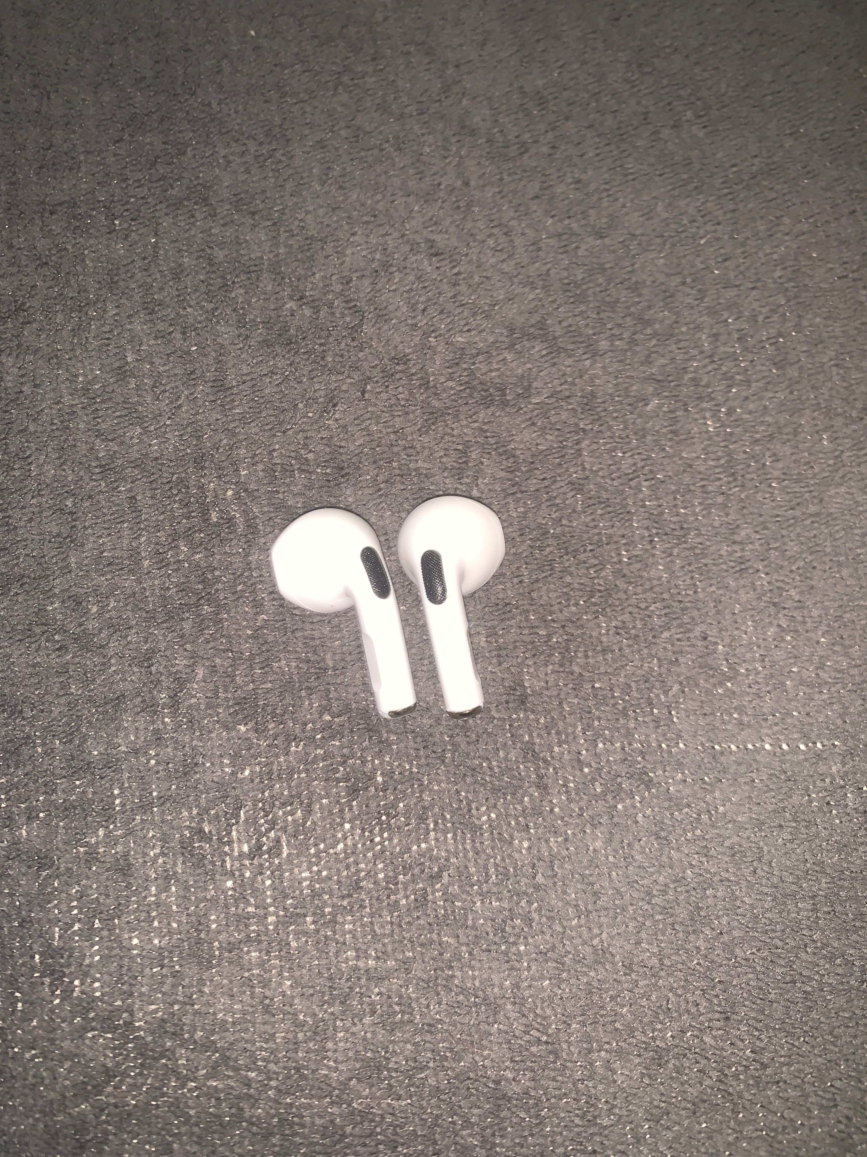 AirPods 3 трето поколение