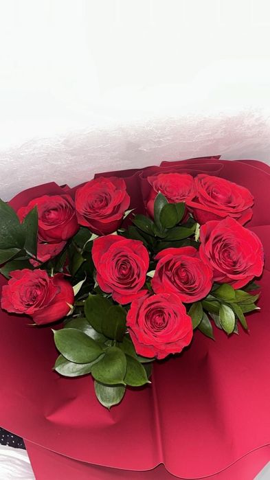 Букет роз 9 шт , красные