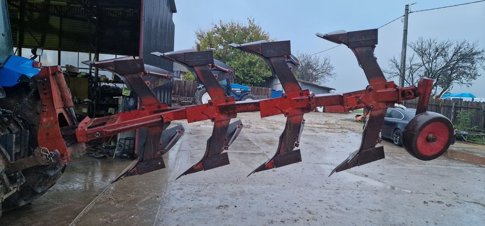 Plug NAUD 3+1 Impecabil