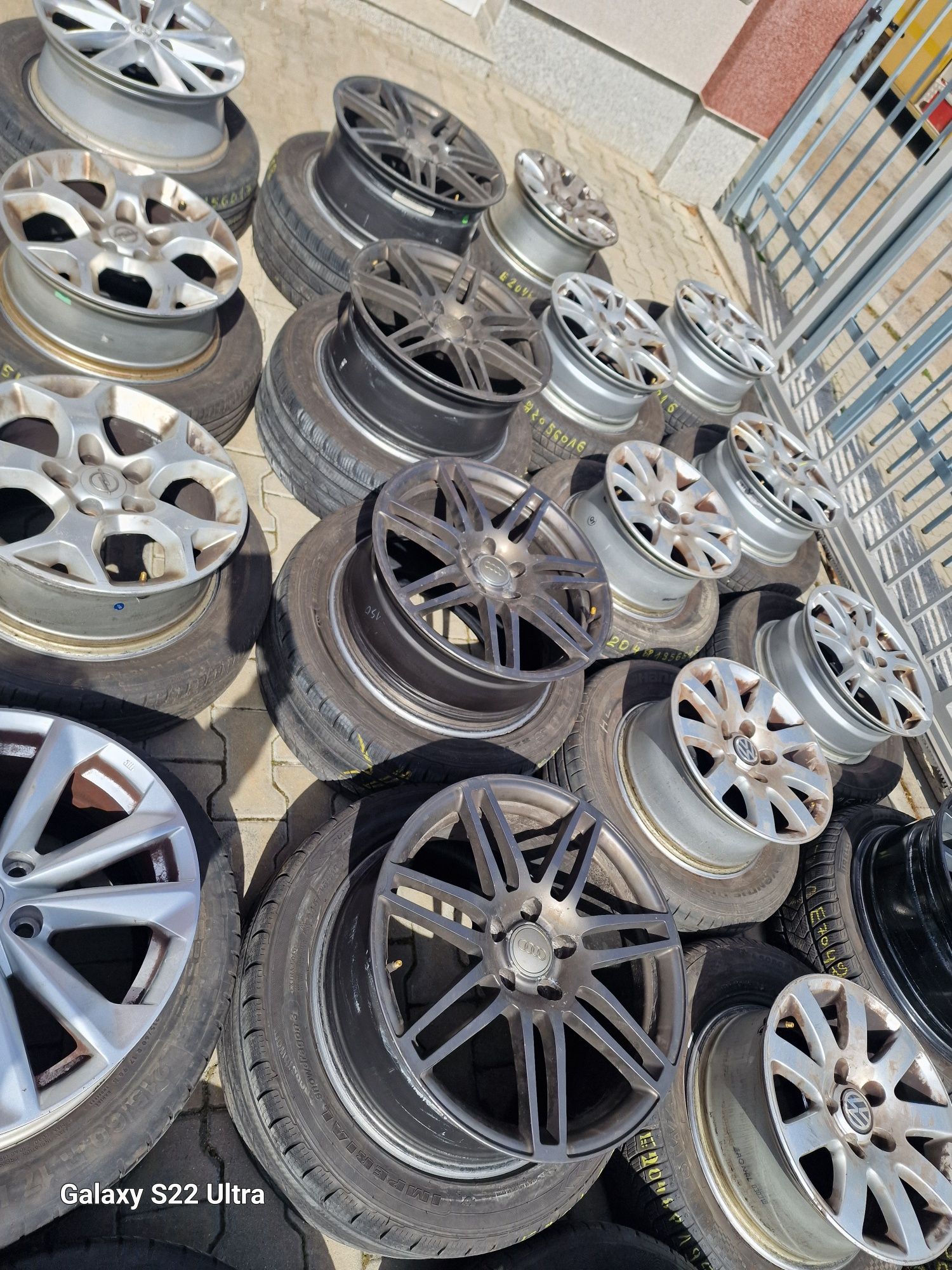 Volksvagen Audi Skoda Seat Mercedes Замъка Ямбол