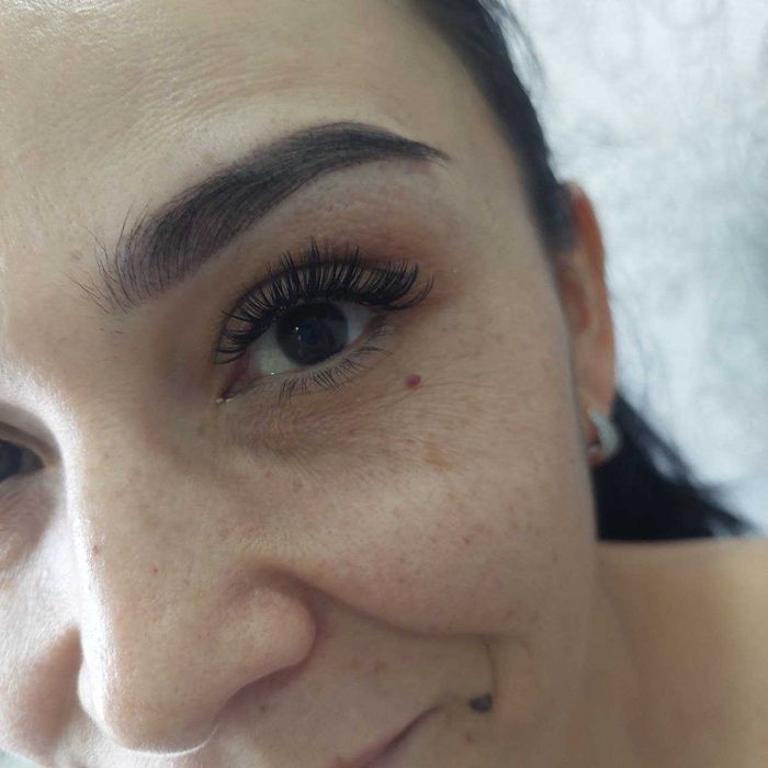 Наращивание ресниц,мастер по ресницам