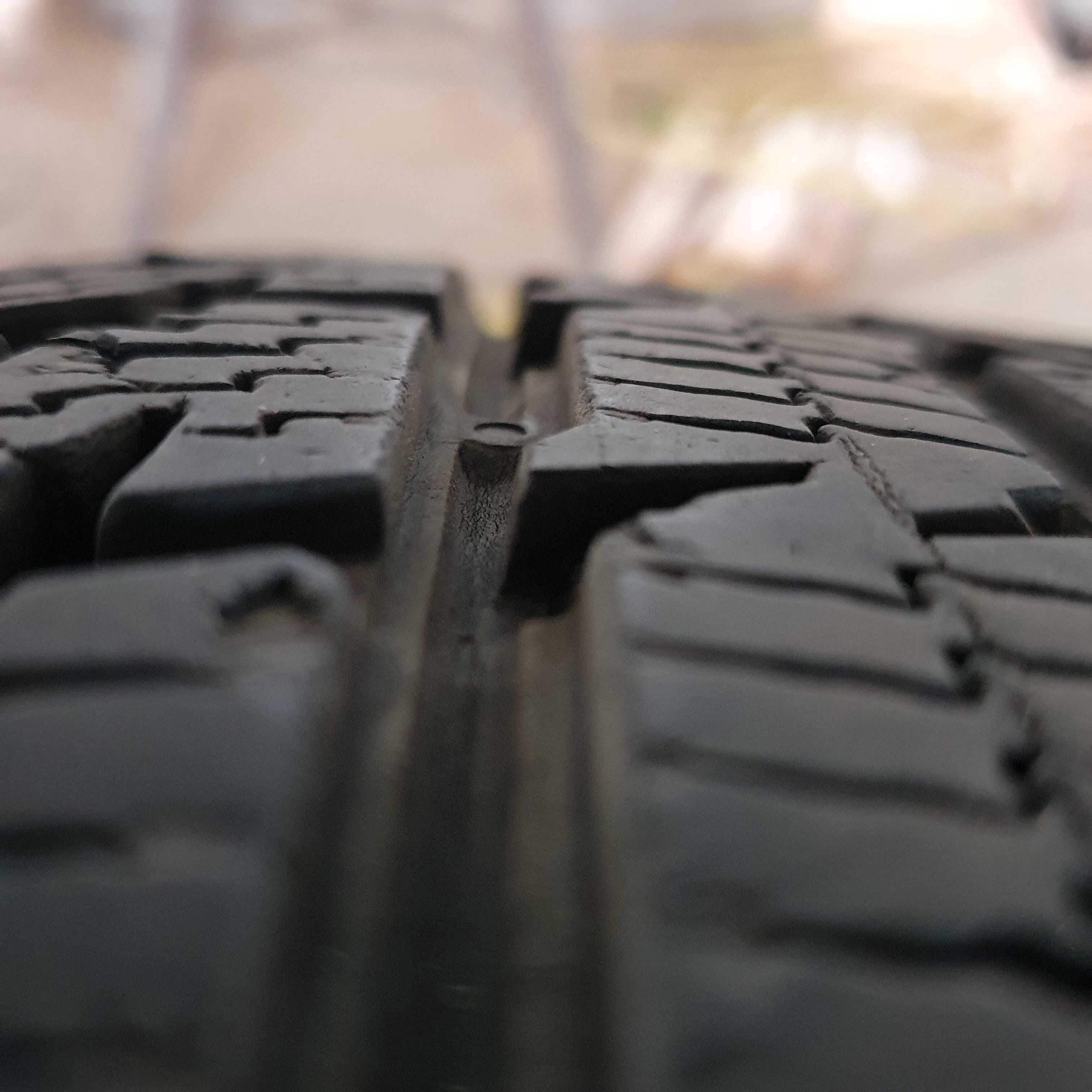 Зимни гуми Nokian 222/65 R17 - 4 броя