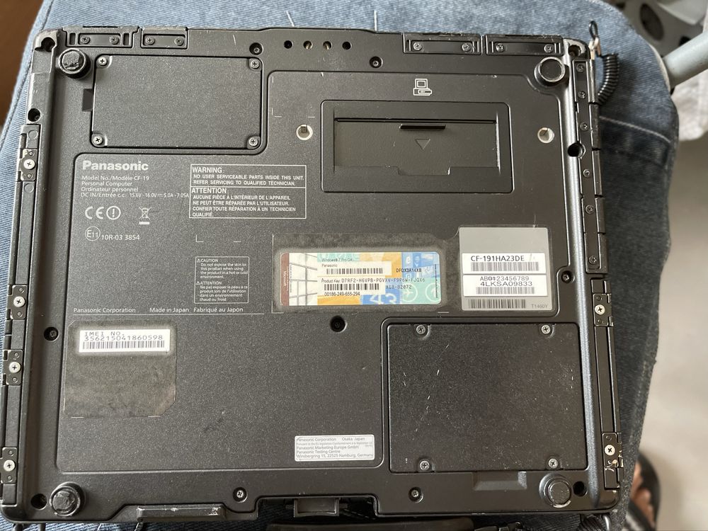 Лаптоп Panasonic CF19