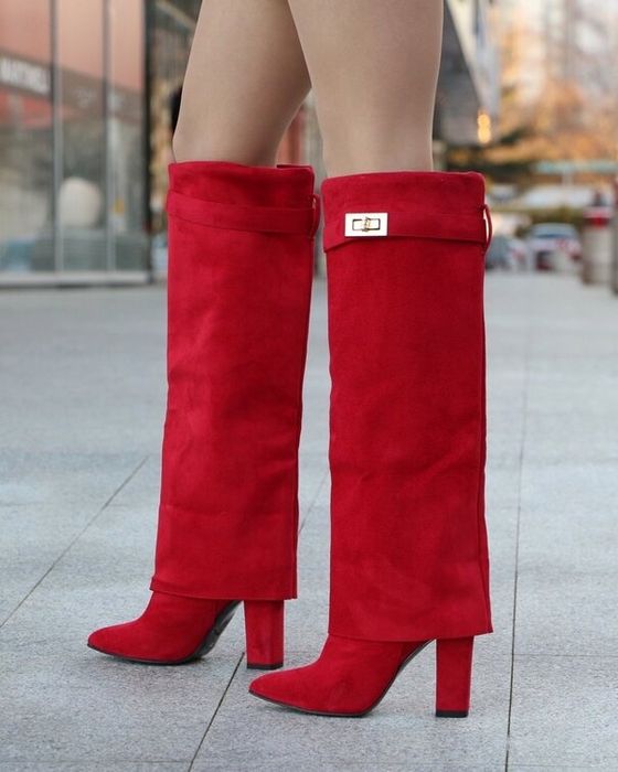 Ботуши на ток - червен велур (36-40)