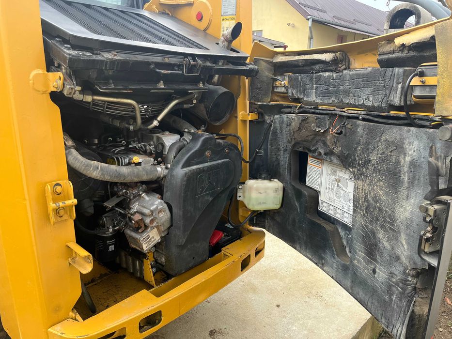 Bobcat Caterpillar 236