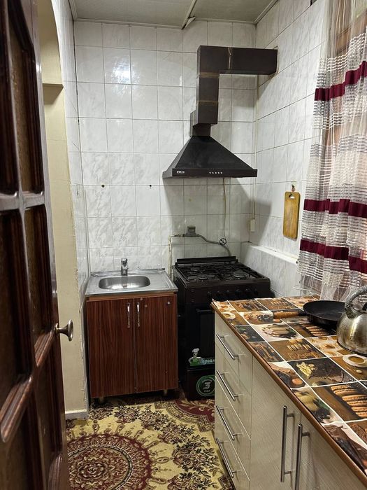 Chilonzor tumani alxorazmiy krugda joylashgan 2 xonali.shinam uy