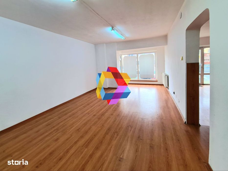 Spatiu comercial de vânzare cu vad Brașov - 57 mp # plus-imo.ro