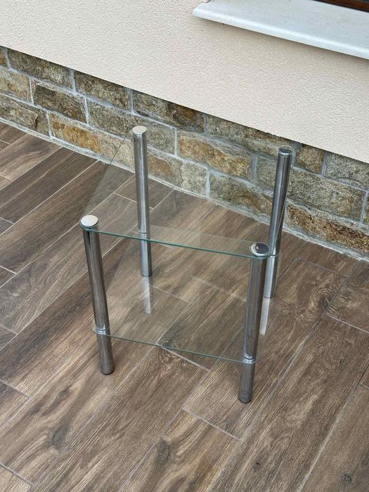 Практична помощна масичка