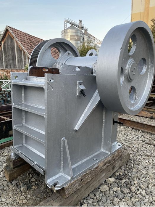 Concasoare si servicii