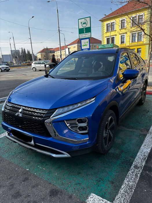 Mitsubishi Eclipse Cross PHEV Intense +