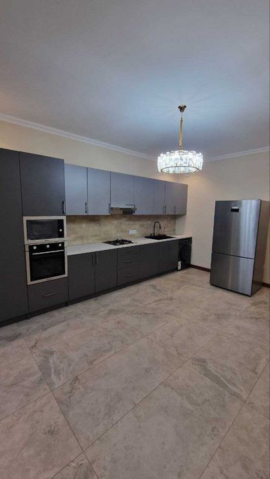 ЖК Milano ул.Кичик Бешагач 5-комн 9-10/10 200 м² 2 с/у евроремонт