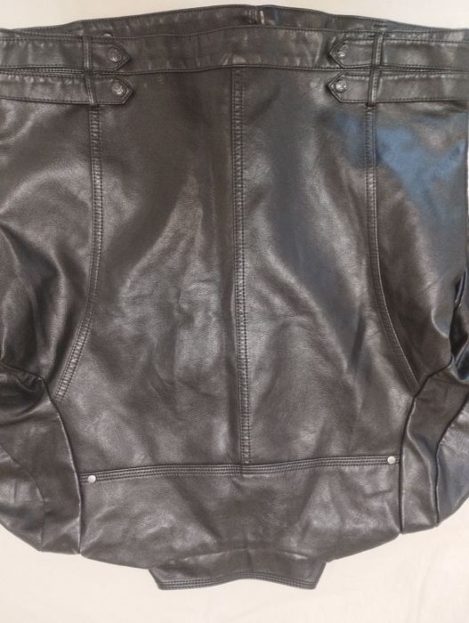 Черни кожено яке