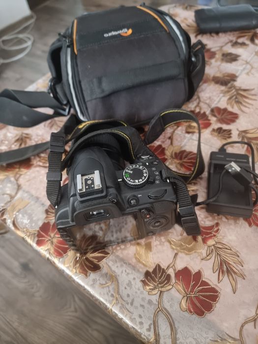 Nikon d3100 impecabil