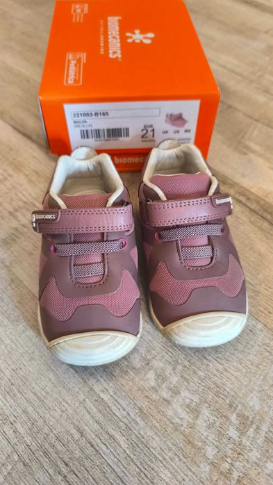 Обувки "Biomecanics"