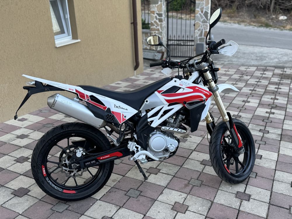 Motocicleta Hyosung XRX 125