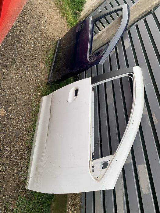 Usa fata Dacia Logan/Sandero dreapta an 2013/2014/2015/2016/2017/2020