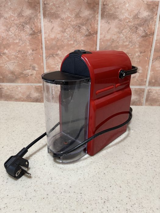 Nespresso Inissia + capsule