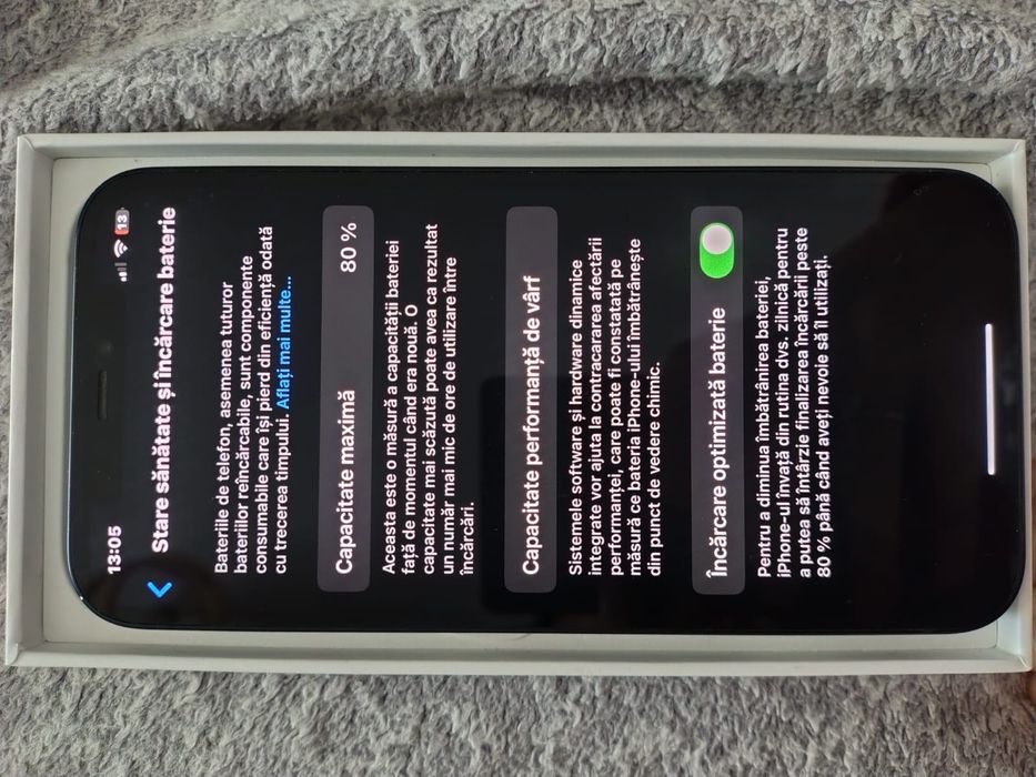 iPhone 12 – 64 GB, stare bună, 80% sănătate baterie