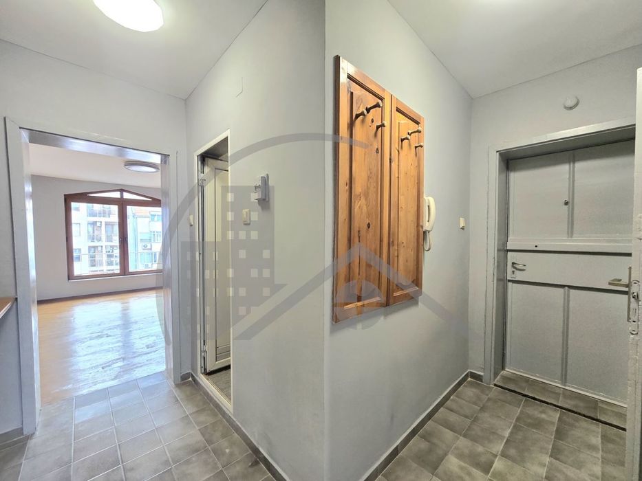 Продава се Двустаен апартамент в Варна, Зимно кино Тракия - 64 кв.м за 1036 €/кв.м - Снимка #10