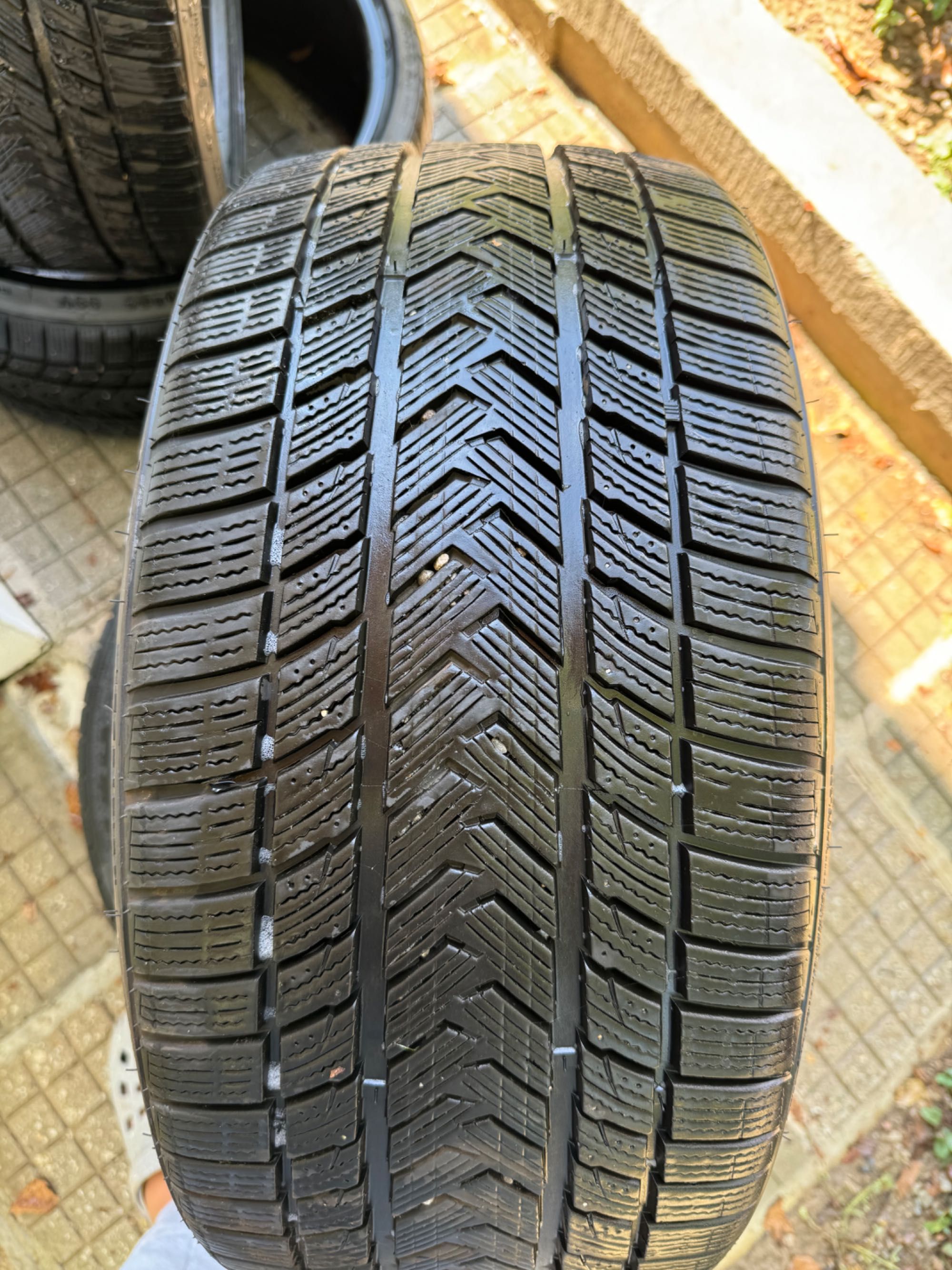ЗИМНИ ГУМИ 500км!!! 235/30/20”