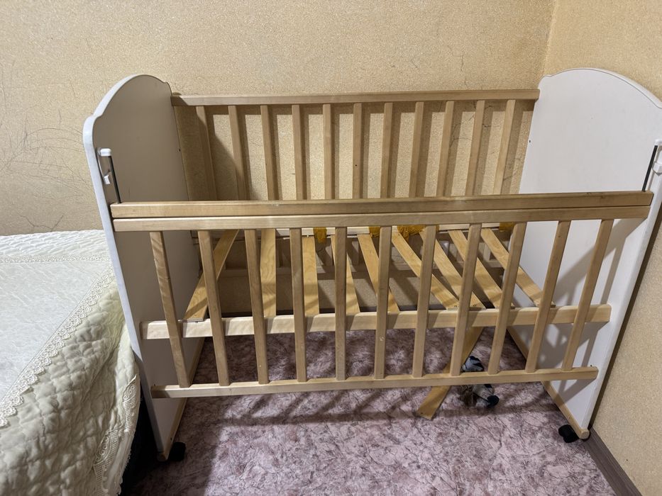 Отдам даром детскую кровать