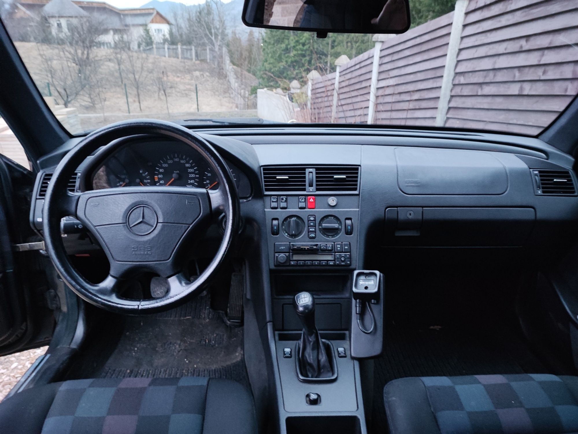 Mercedes w202 c280