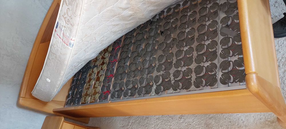 Vând dormitor secondhand