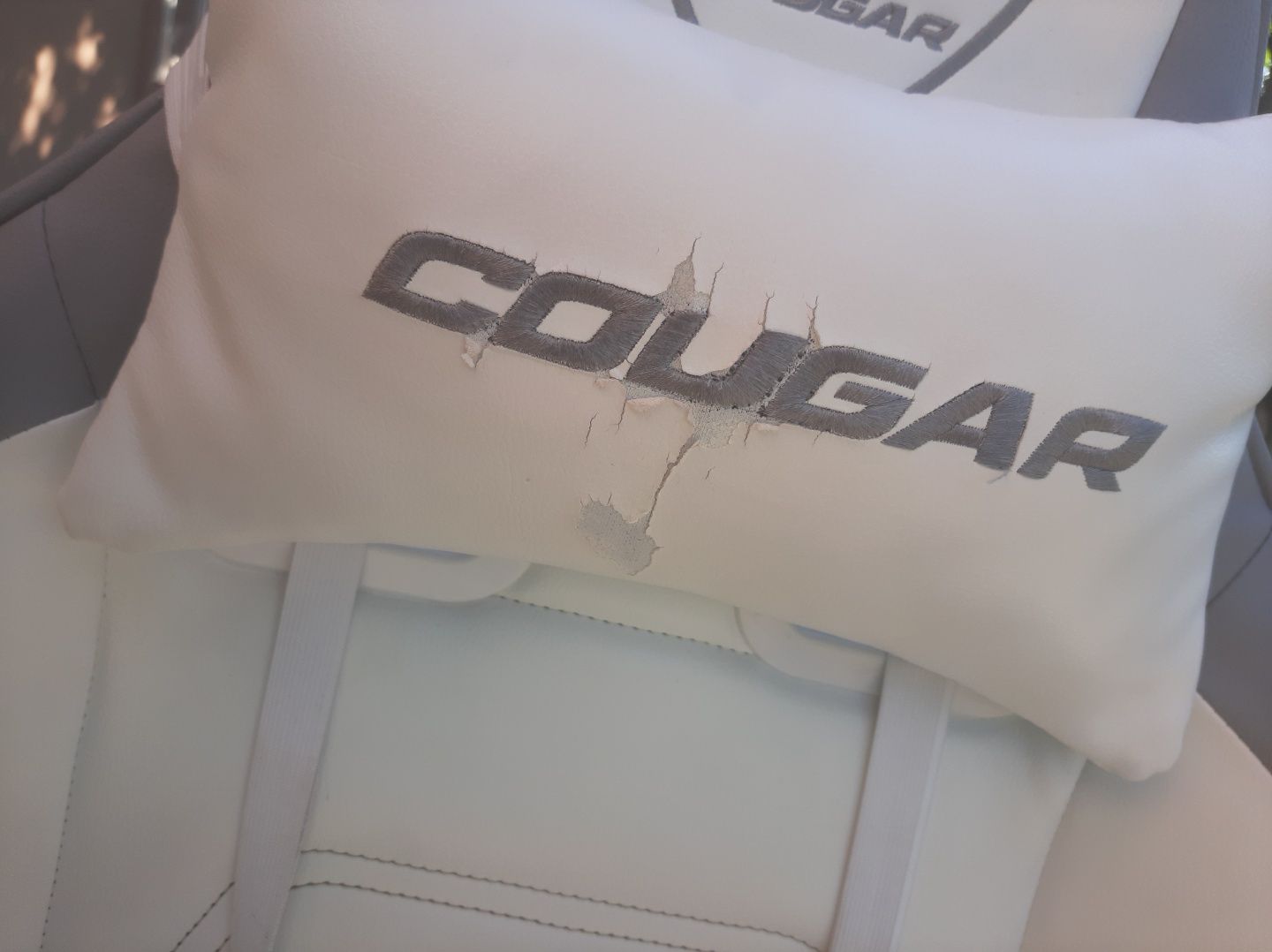 Игровое кресло Cougar Armor Elite White