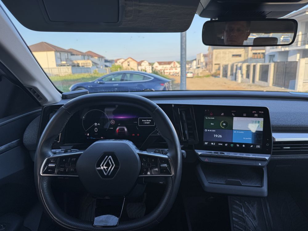 Renault megane E-tech ev40 standard charge