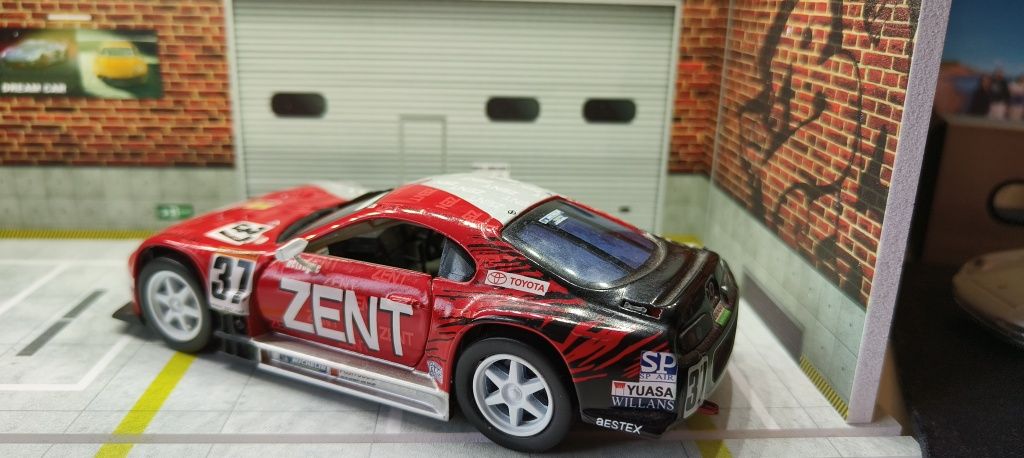 Модели Toyota Supra 1:32