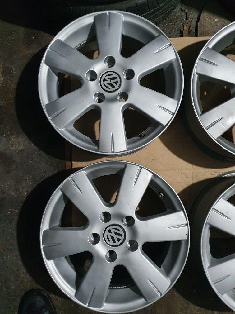 5/112/15 vw caddy golf 5  оригинални джанти 15 цола за vw