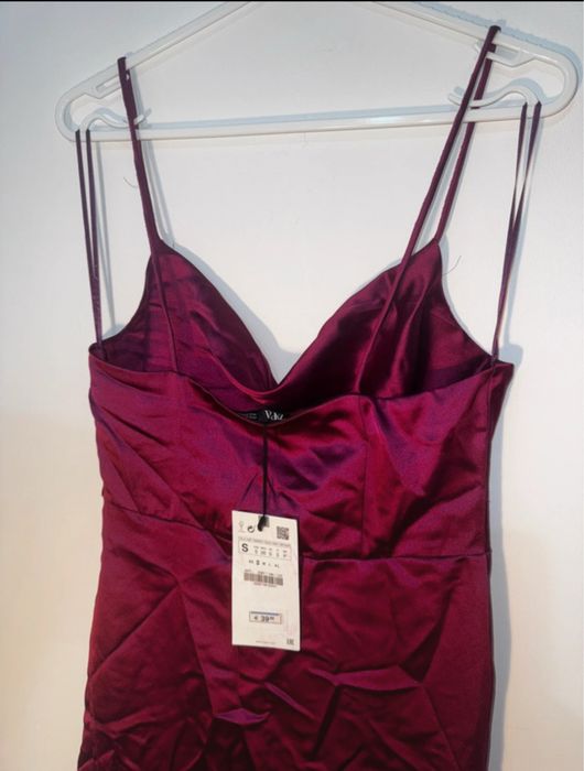 Rochie midi asimetrica cu fusta tip lalea