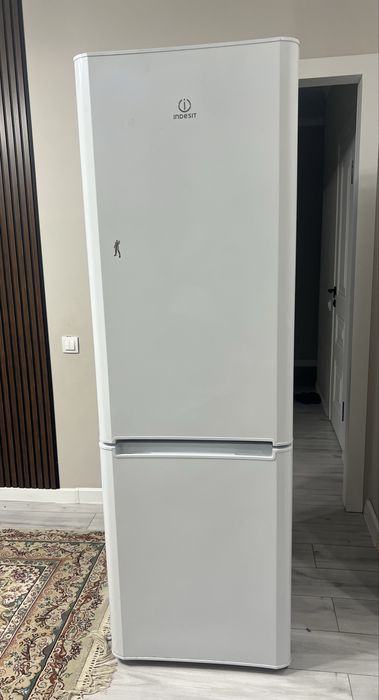 Холоделник бу 180см