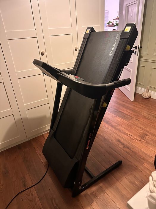 Banda de alergare electrică