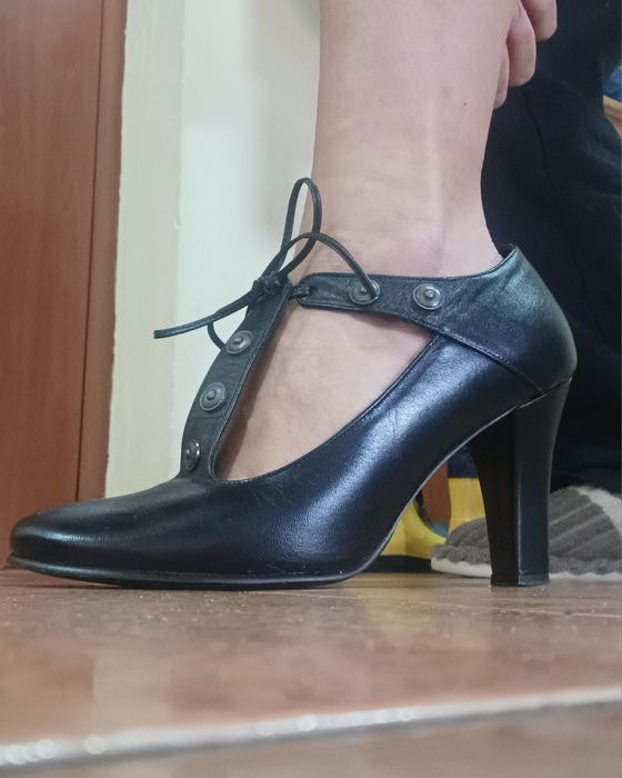 Pantofi din piele  Patrizia Rigotti nr 38