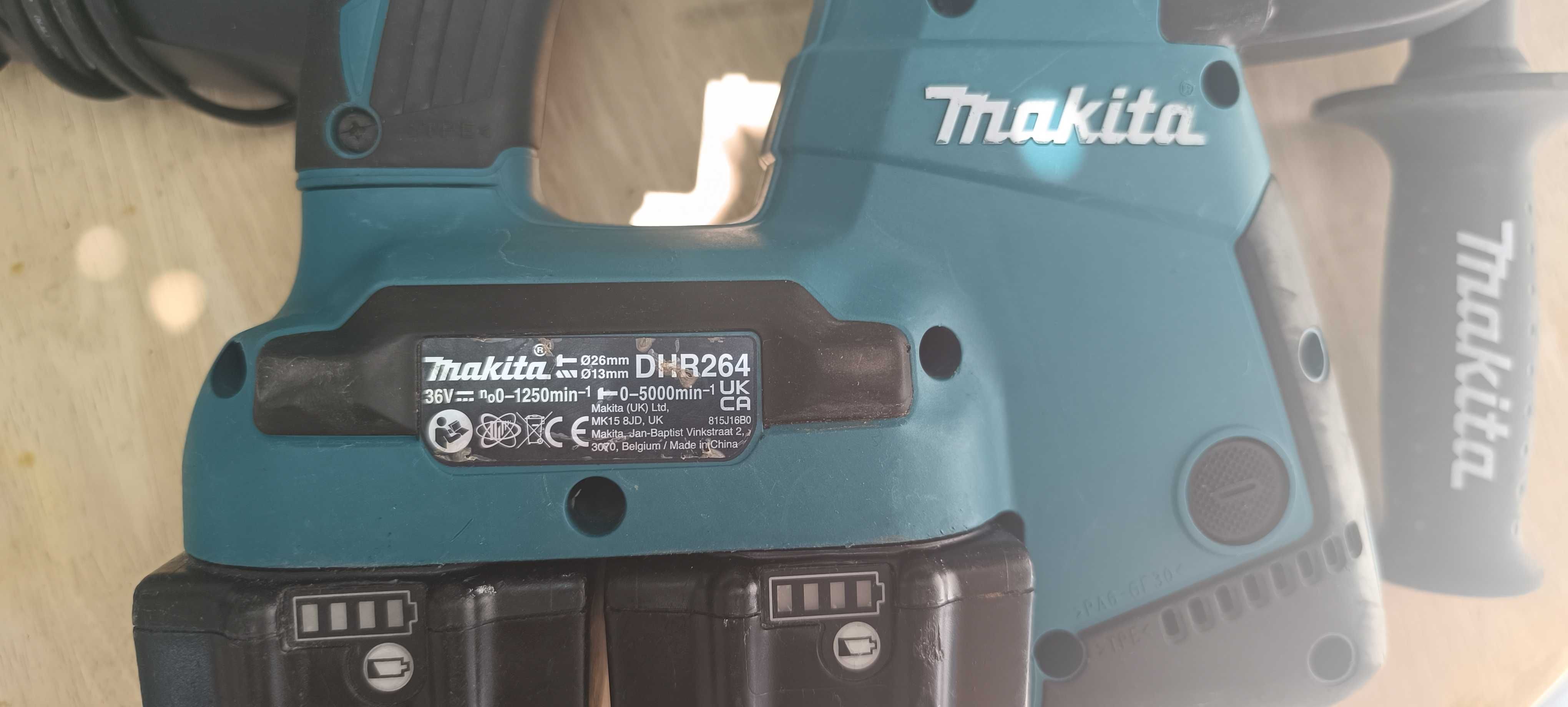 Перфоратор Makita DHR264