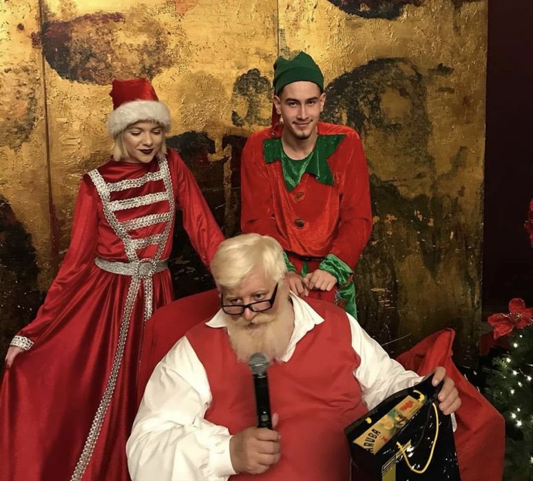 Mos Craciun de inchiriat 100 lei