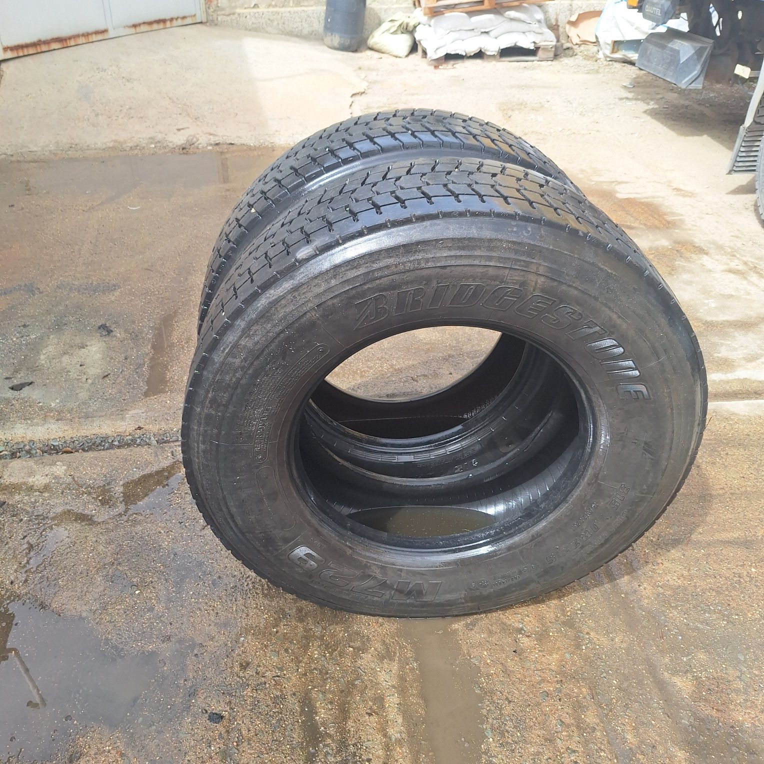 Гуми за камион 315/70R22.5  регенерат