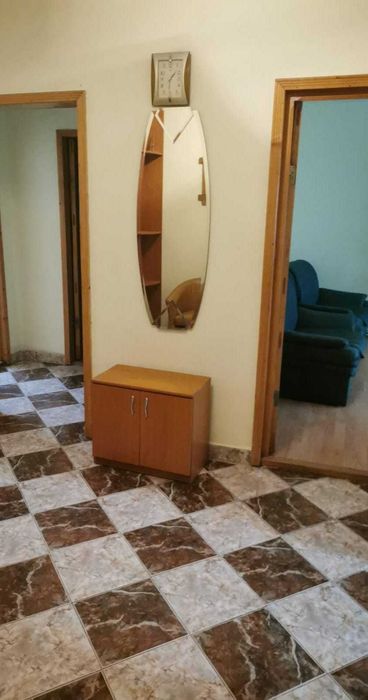 Inchiriez apartament cu 3 camare - Zona Energiei