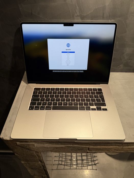 КАТО ЧИСТО НОВ Macbook Air M3 15.3"