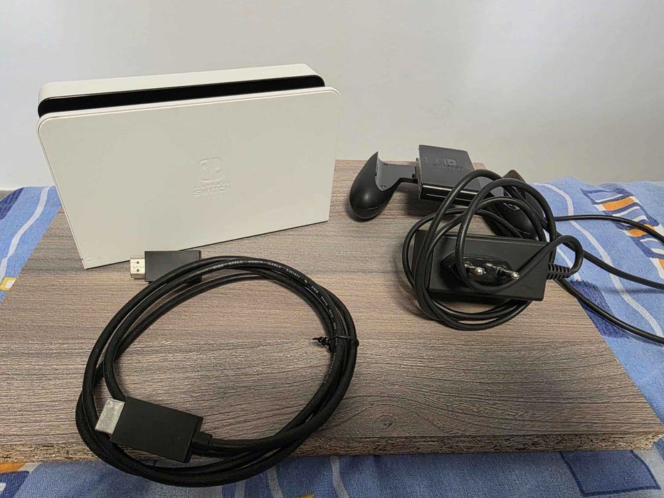 Switch OLED Alb + Accesorii fara cutie originala