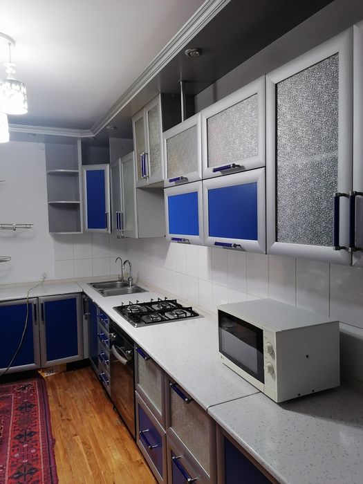 Продается кухонный гарнитур в астане, б/у