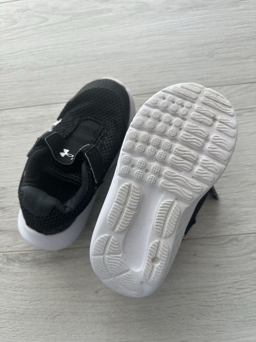 Adidas Under Armour, Nike