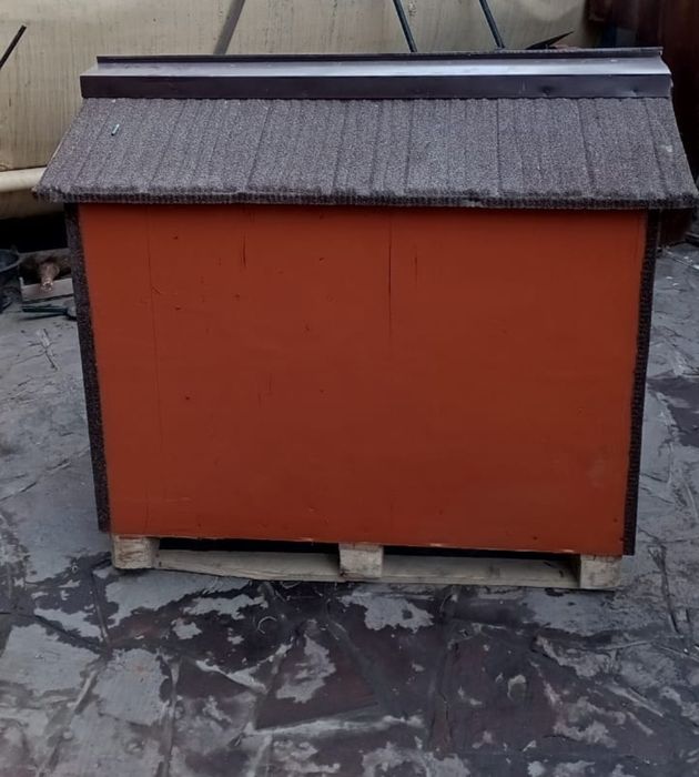 Будка для собак продаётся с подогревом тёплых полов.