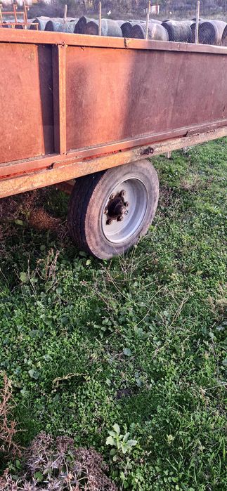 Продавам ремарке