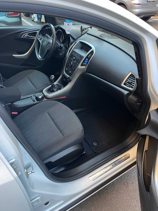 Opel Astra J 1.4 Turbo 140CP