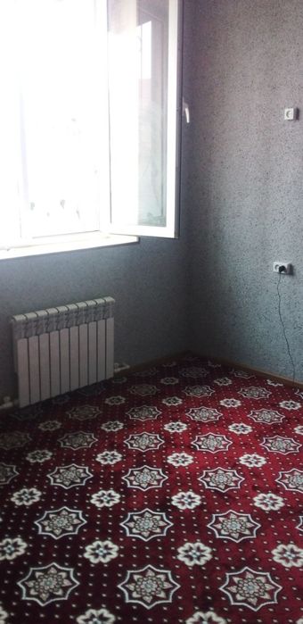 Navoiy shahrida kvartira sotiladi 1 honali