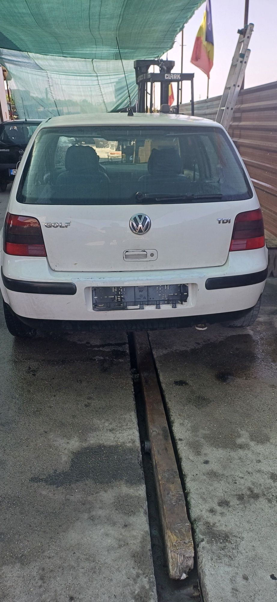 Dezmembrez Golf 4 1.9 ALH